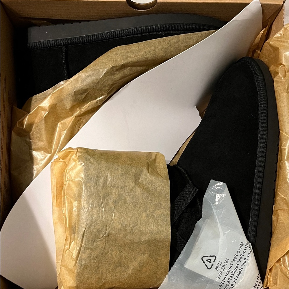 Koolaburra Kids Black Boots
